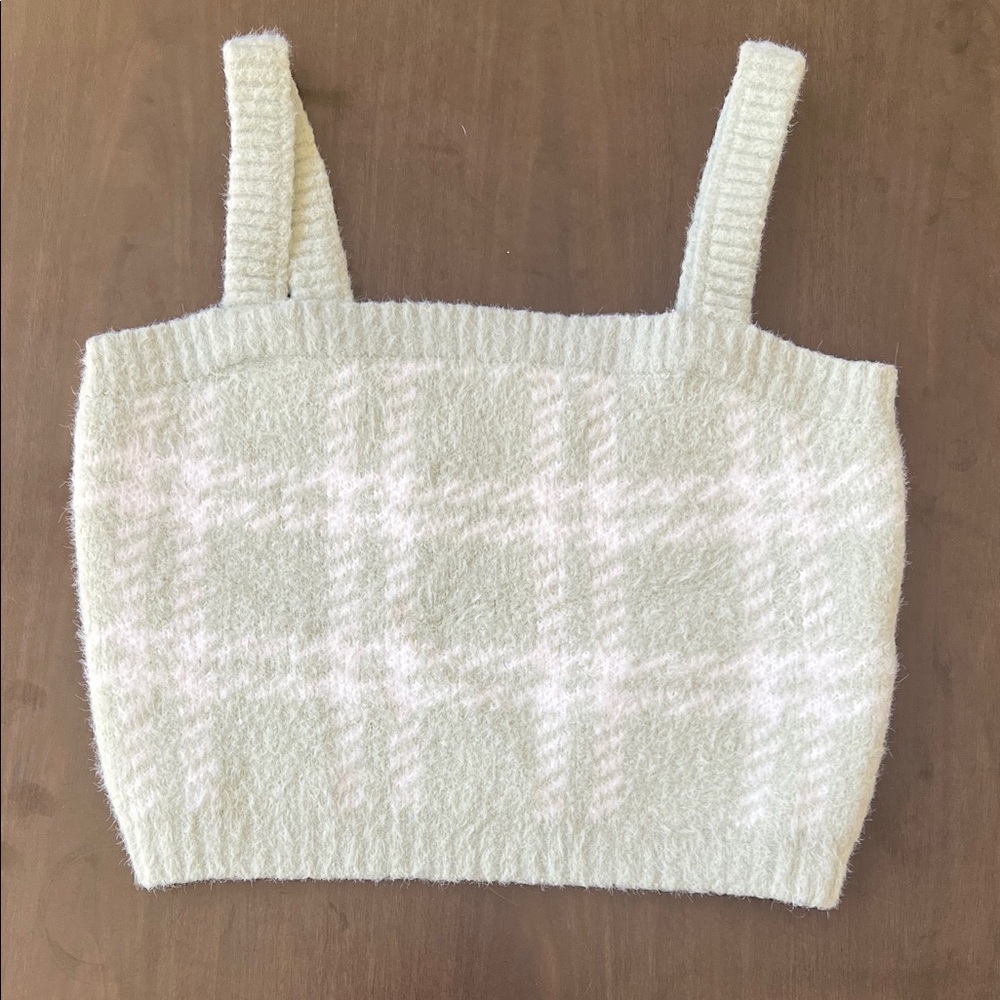 Kendall & Kylie Fuzzy Knit Crop Top Small Mint Plaid Soft Cozy